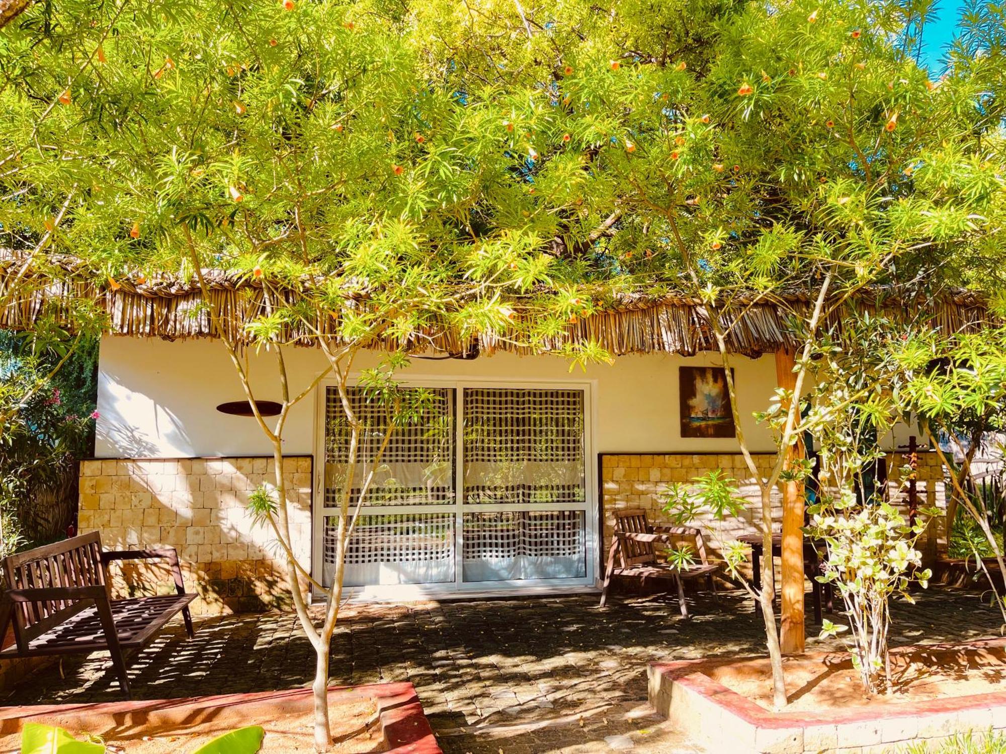 Vovo Telo Lodge Toliara Exterior foto